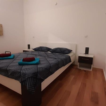 Apartments Blanka&Marina Pula Bagian luar foto